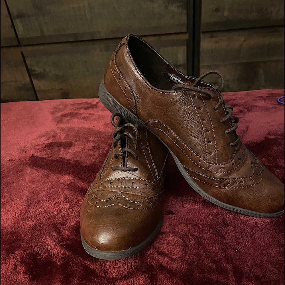Casual shoes